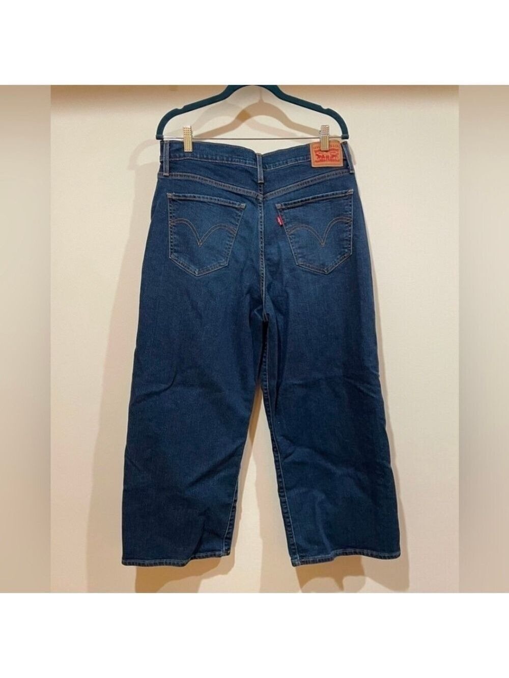 Levis High Rise Wide Leg Jeans Size 32 - Picture 2 of 3